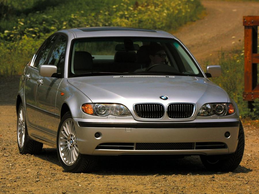  BMW 330Xi Sedan 2001 года  (US) (фото 1 из 1)